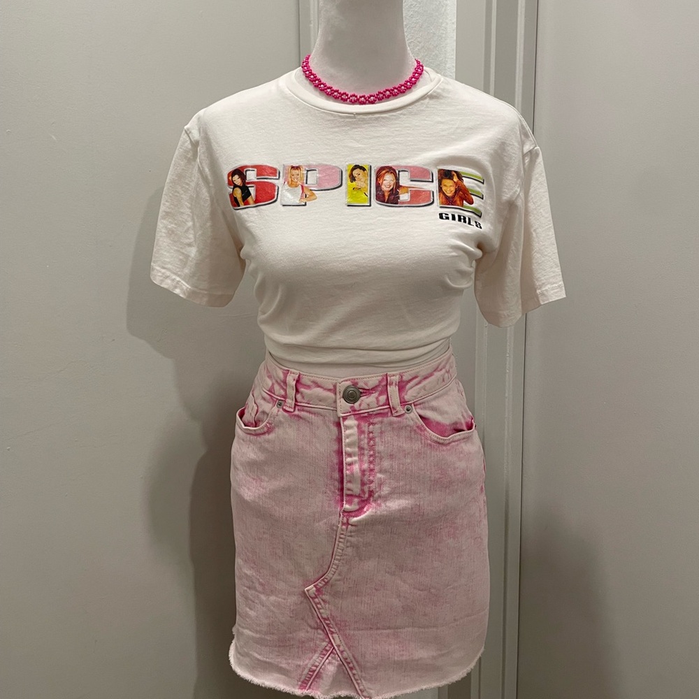 Gianni Bini GB Acid Wash Pink Denim Jean Mini Skirt WIth Distressed Raw Hem - S